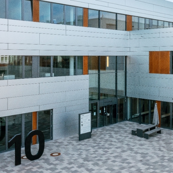 Hochschule für Technik und Wirtschaft des Saarlandes Bild 3