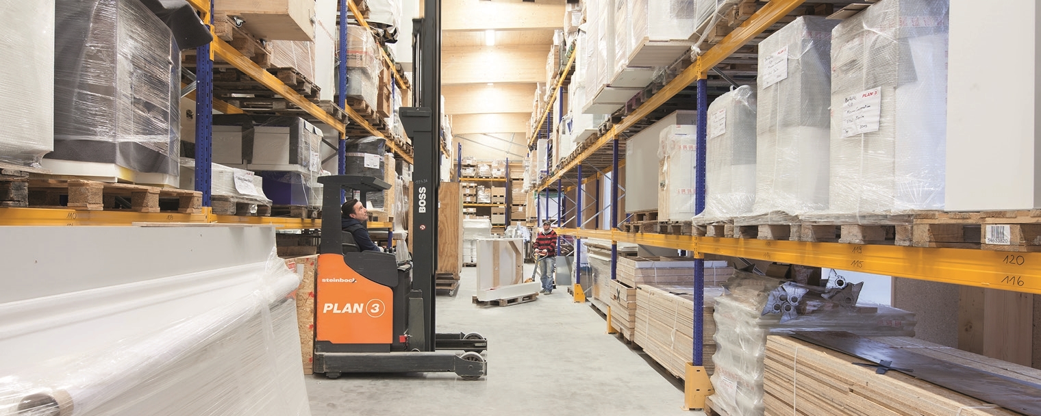 PLAN 3 Innenausbau und Messebau GmbH Bild 2