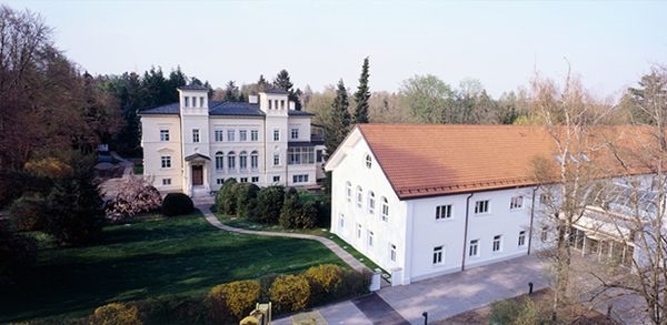 Hermes Arzneimittel Holding GmbH Bild 1