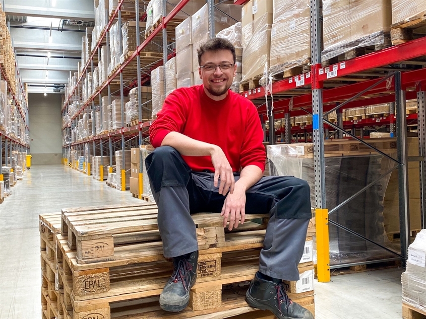 Heinloth Transport GmbH & Co. KG: Fachkraft für Lagerlogistik