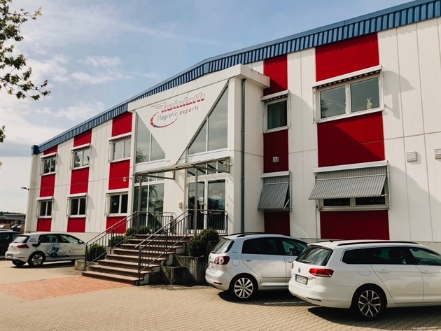 Heinloth Transport GmbH & Co. KG: Bürogebäude Roth