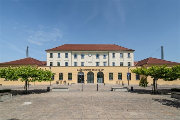 Landratsamt Donau-Ries: Landratsamt am Bahnhof in Nördlingen