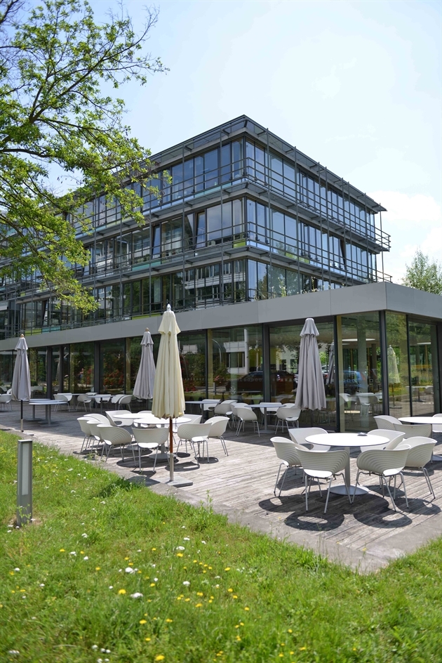 Rödl & Partner GmbH: Terrasse der Kantine