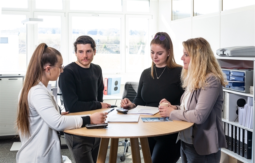 Girsberger GmbH Sitzmöbelfabrik: Ausbildung zum Industriekaufmann / zur Industriekauffrau Girsberger GmbH Sitzmöbelfabrik: Ausbildung zum Industriekaufmann / zur Industriekauffrau