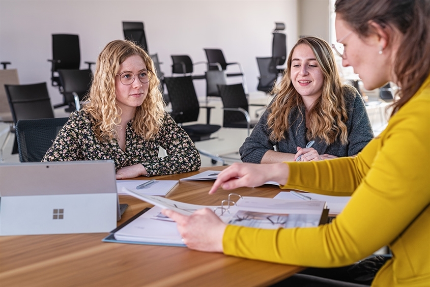 Girsberger GmbH Sitzmöbelfabrik: Ausbildung zum Industriekaufmann / zur Industriekauffrau