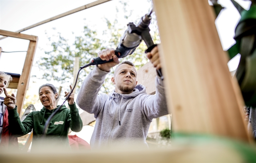 Sparkasse Essen: Spielplatzbau 2022 Sparkasse Essen: Spielplatzbau 2022