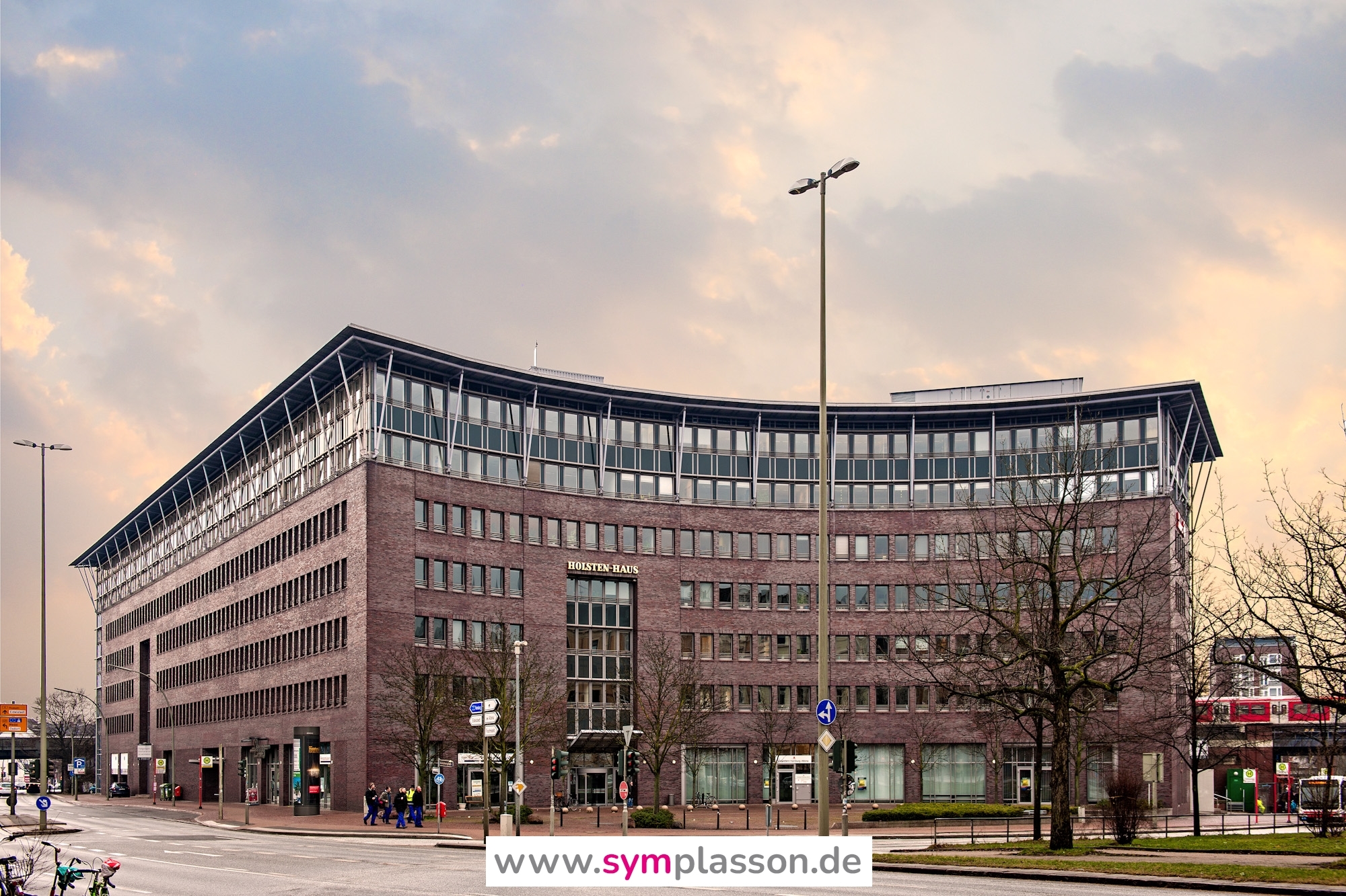 SYMPLASSON Informationstechnik GmbH Bild 5