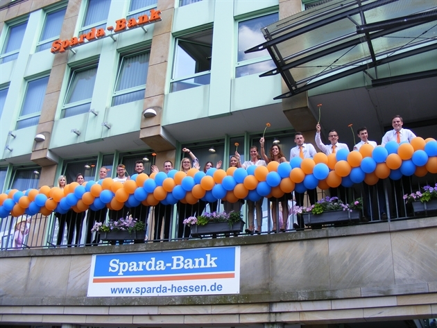 Sparda-Bank Hessen eG: Unsere Auszubildende übernehmen die Filiale #Azubifiliale