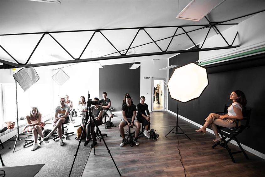 Deutsche POP: Arbeit im Fotostudio