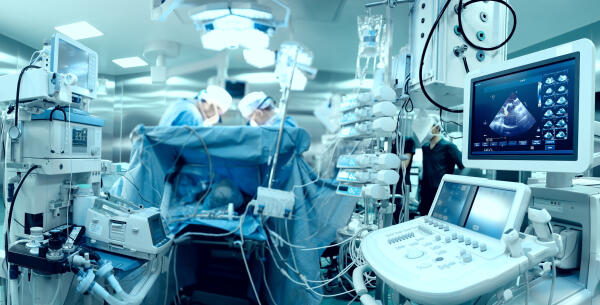 Patienten während des Eingriffs beobachten
